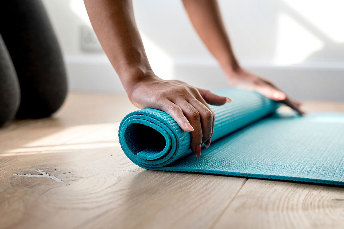 Pratique du yoga au bureau